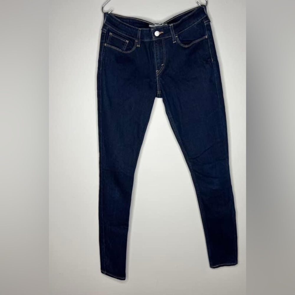 Levis high rise